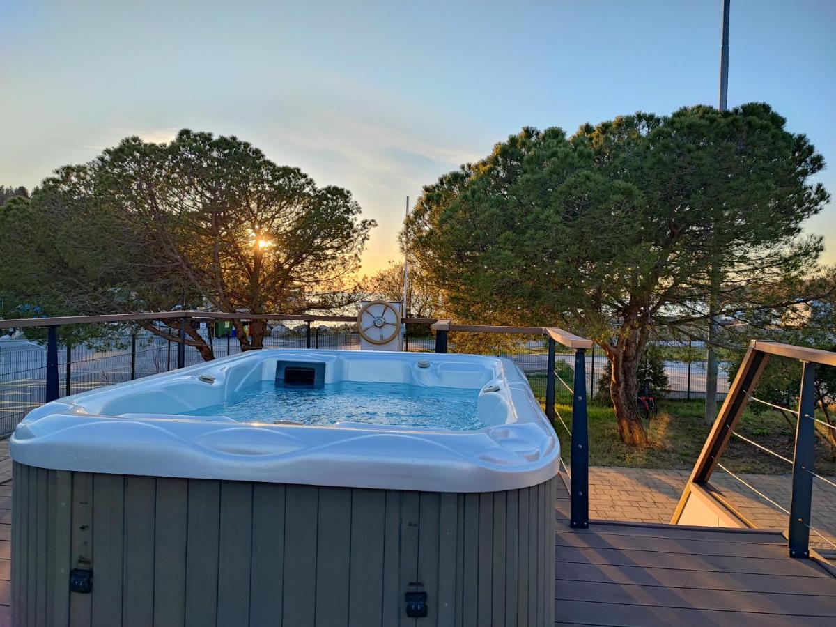 Вилла Sea Lux Floating House Ajda Portorose Экстерьер фото